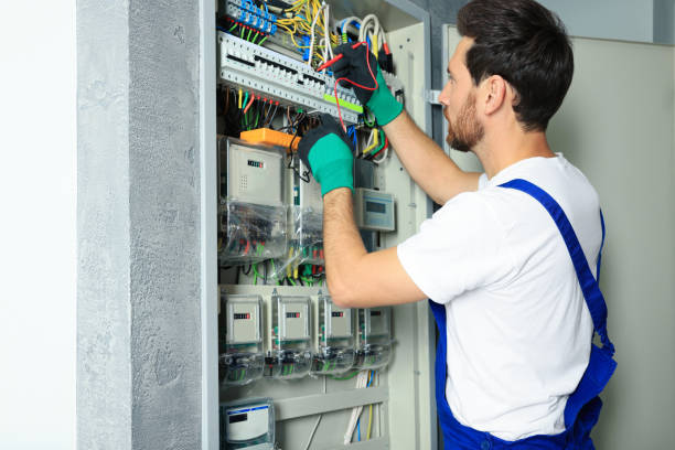 Best Circuit Breaker Repair  in Felida, WA