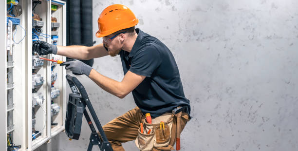 Best Affordable Emergency Electrician  in Felida, WA